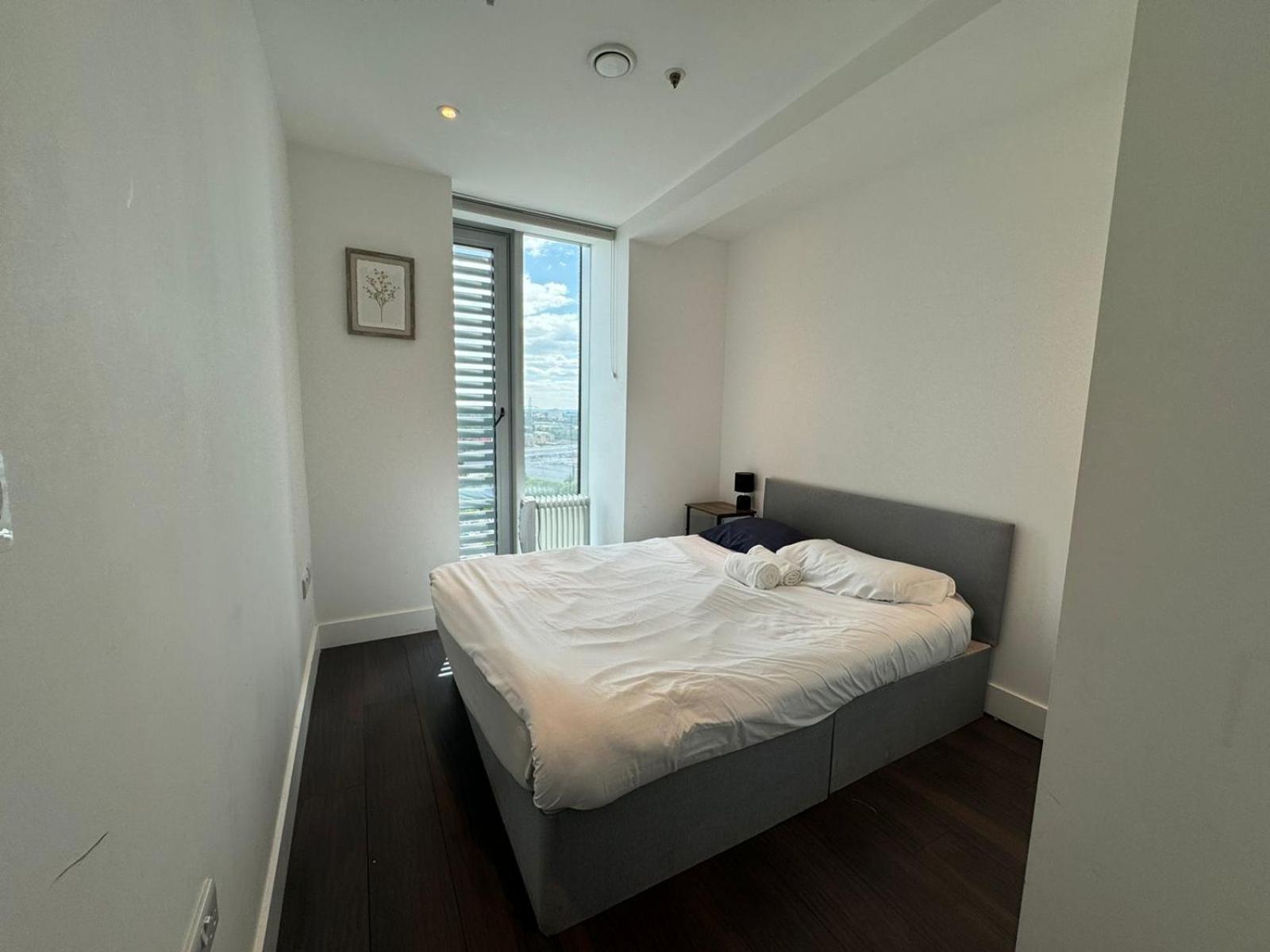 Cozy One Bedroom Flat 20 Mins Central London Bp142 Екстериор снимка